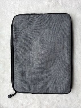 Targus Grey Canvas Zip Laptop Tablet Sleeve Case
